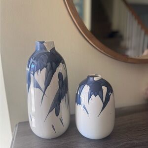Artistic Blue and White Ceramic Vase Set
